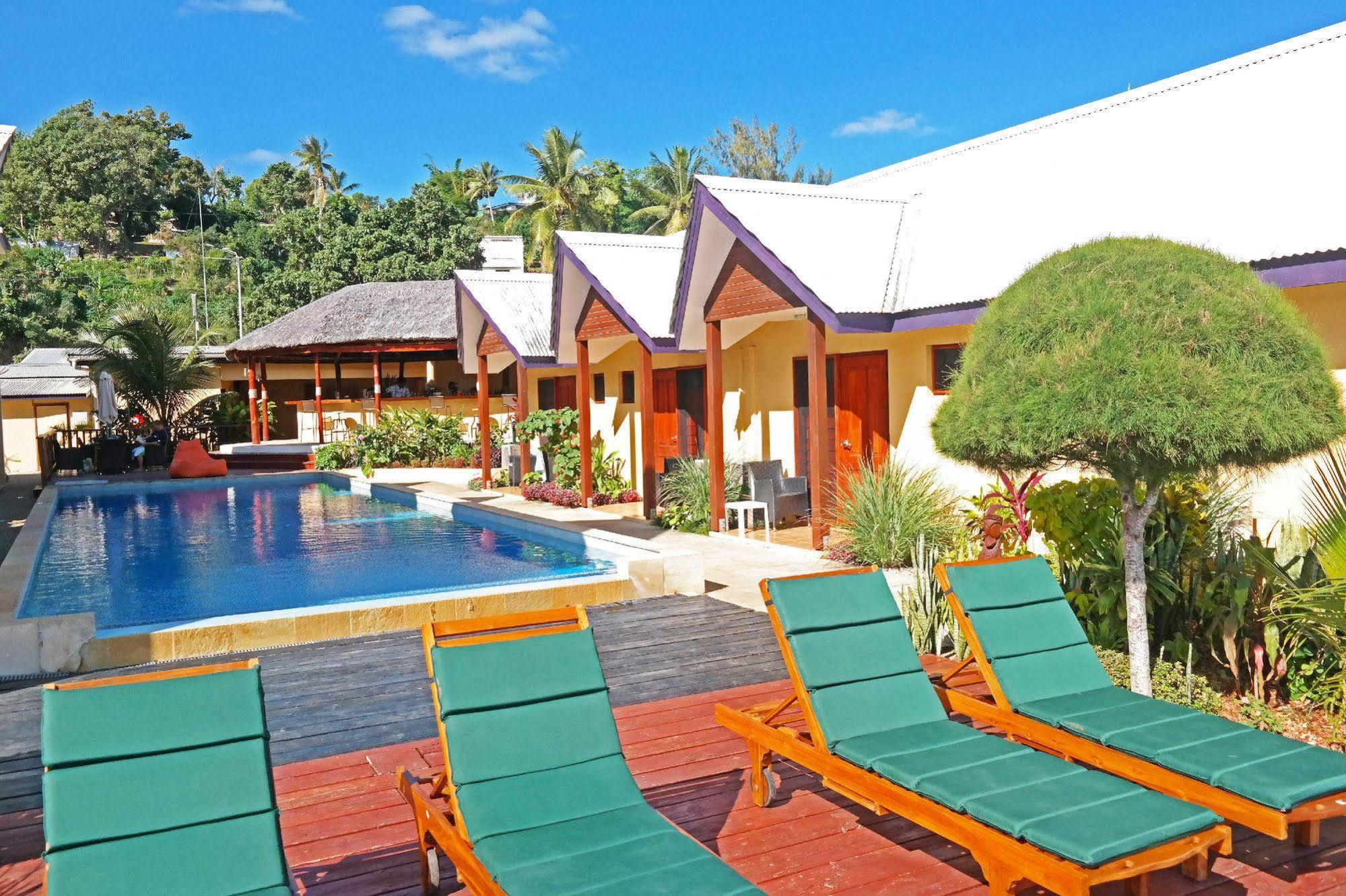 פורט וילה Moorings Hotel מראה חיצוני תמונה