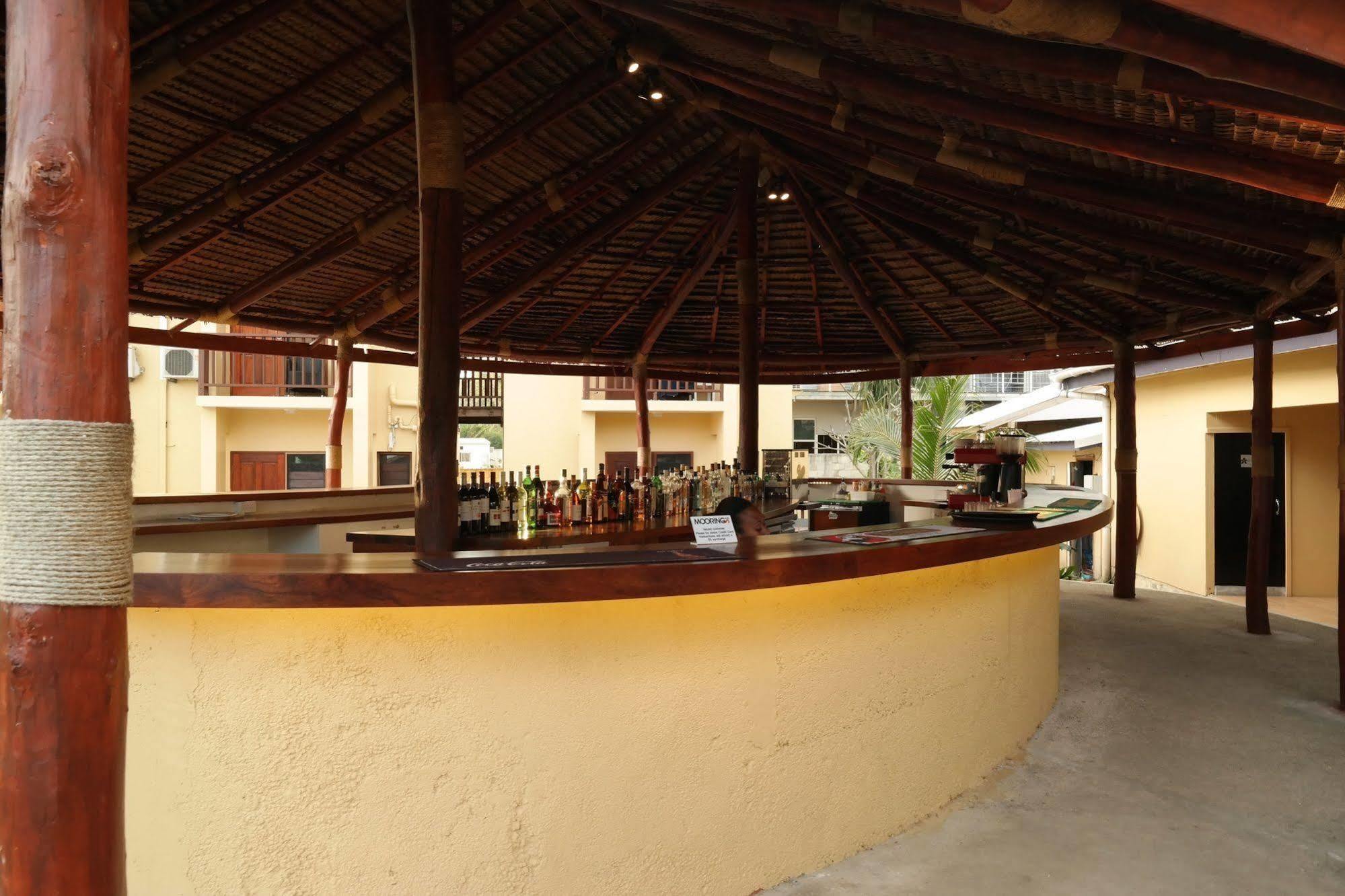 פורט וילה Moorings Hotel מראה חיצוני תמונה