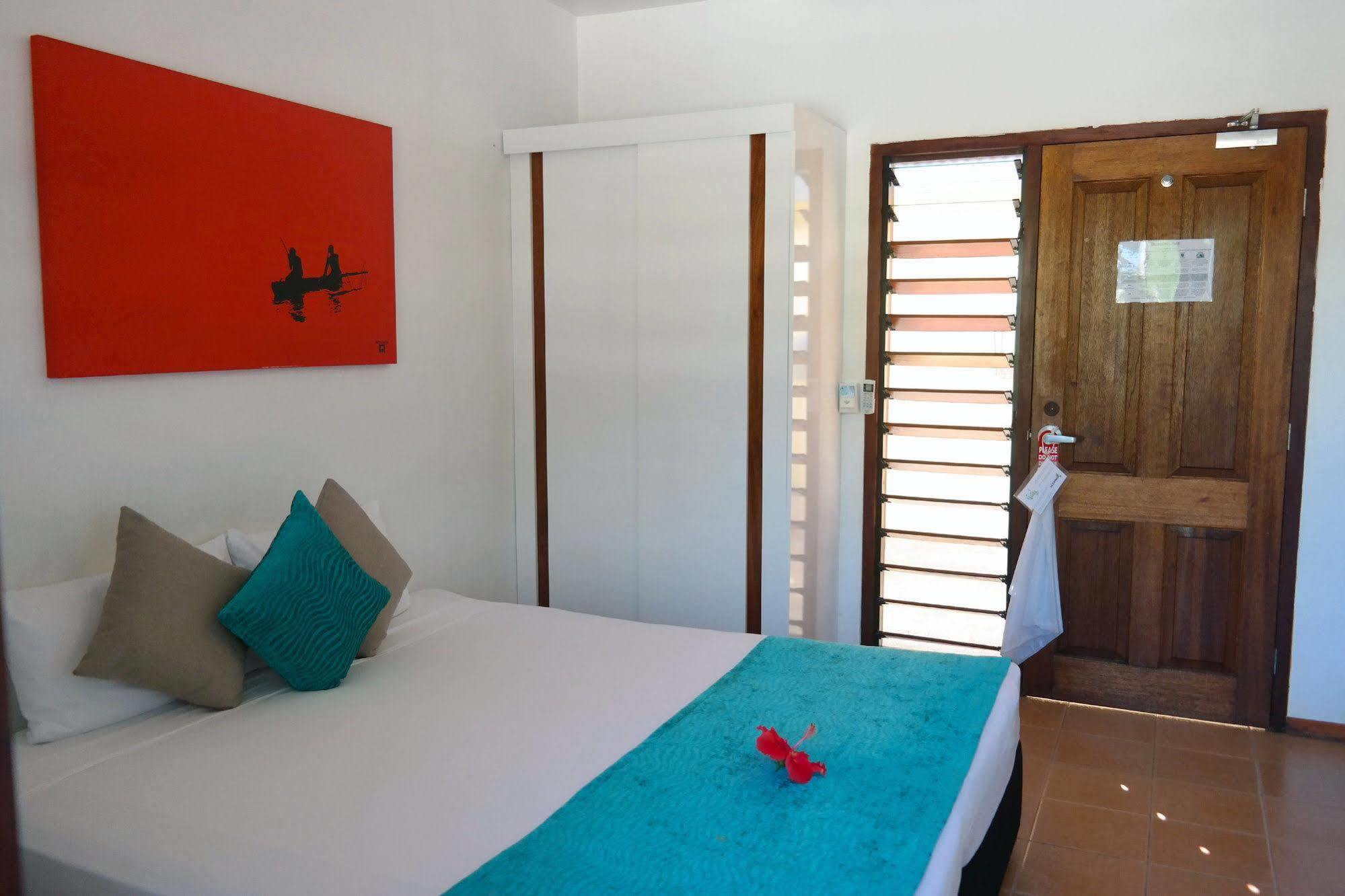 פורט וילה Moorings Hotel מראה חיצוני תמונה