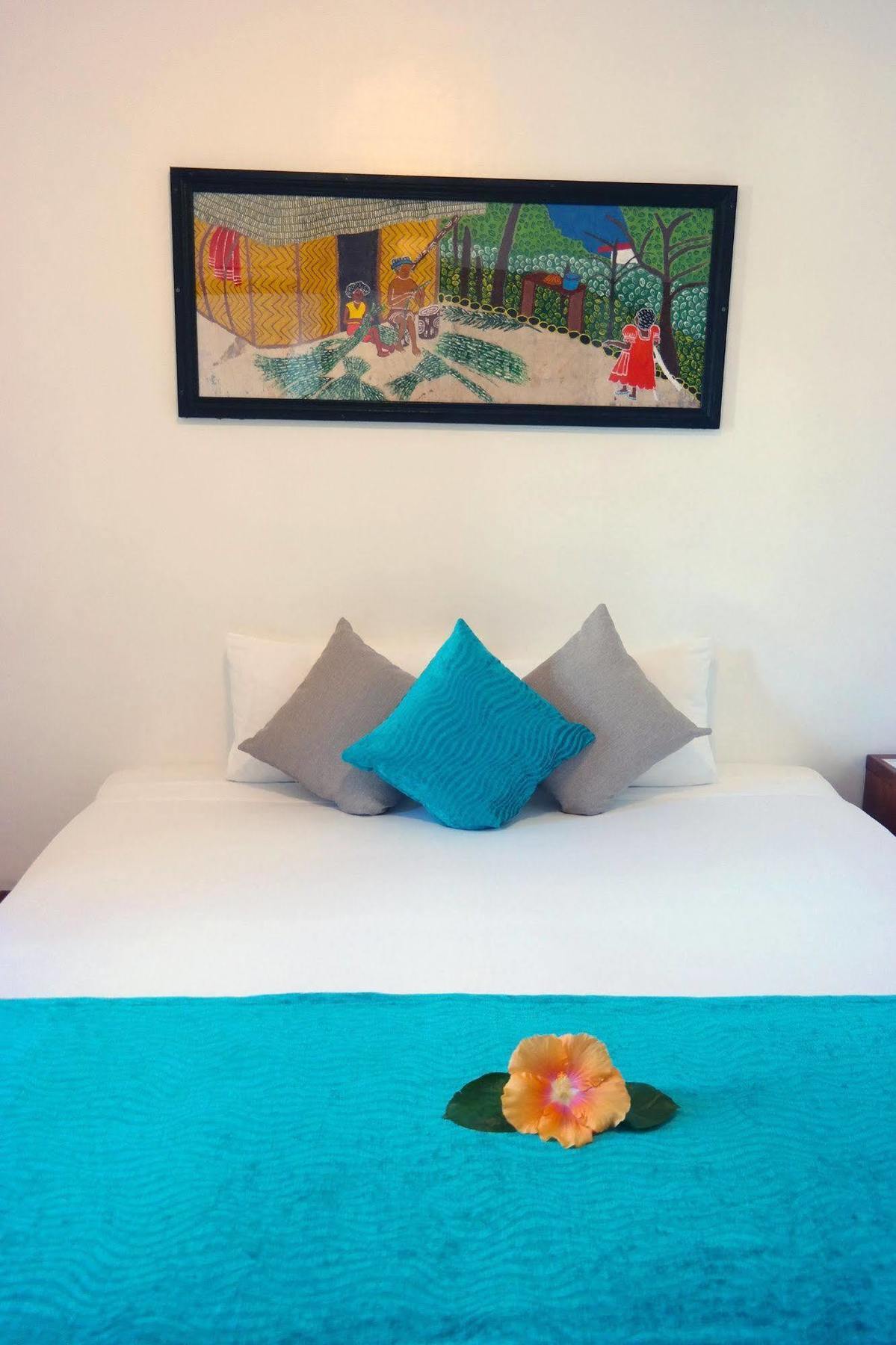 פורט וילה Moorings Hotel מראה חיצוני תמונה
