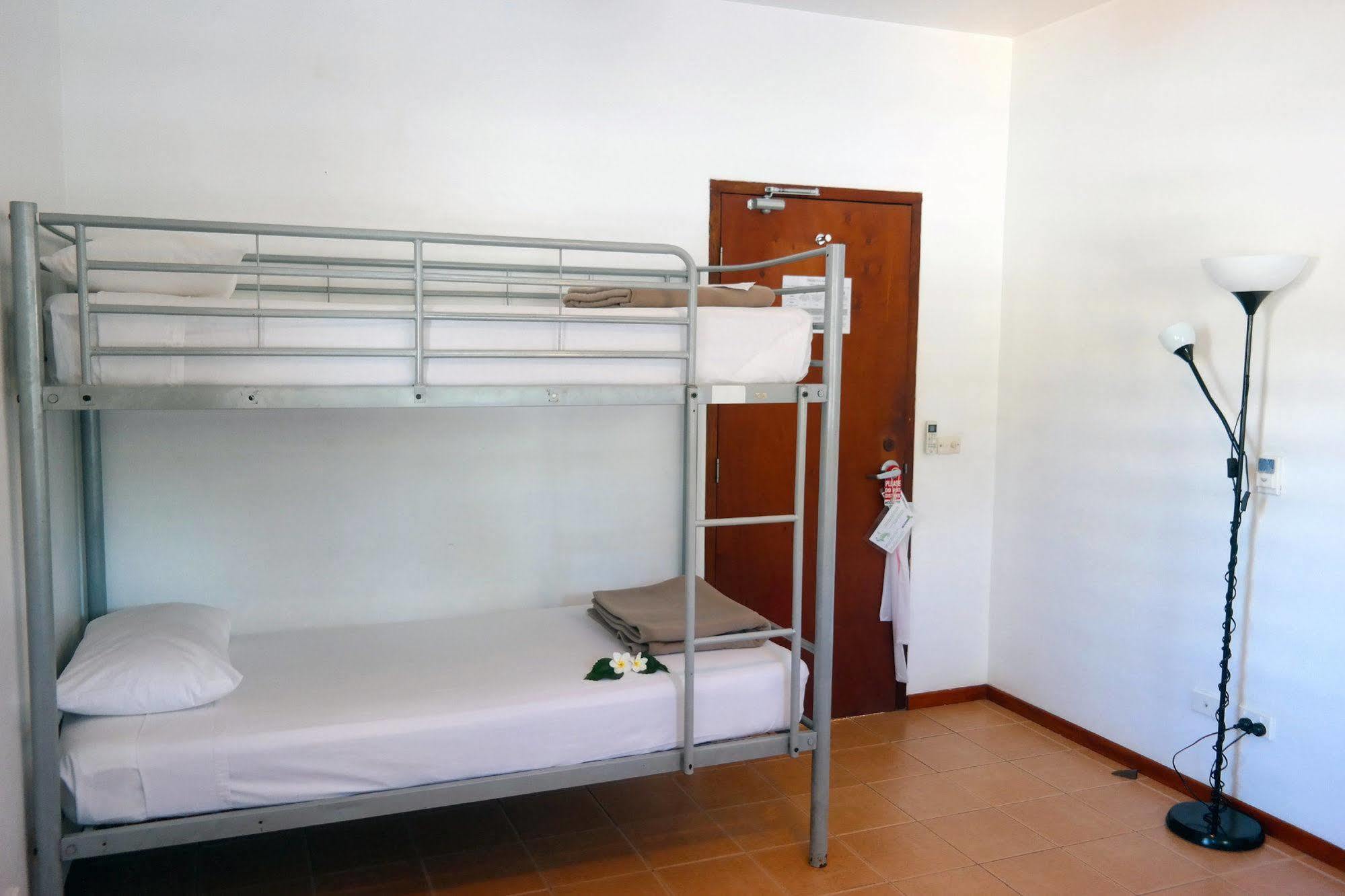 פורט וילה Moorings Hotel מראה חיצוני תמונה